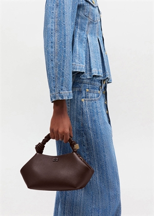 Ganni Bou Small Grained bag Chicory Coffee A7274 Ganni 